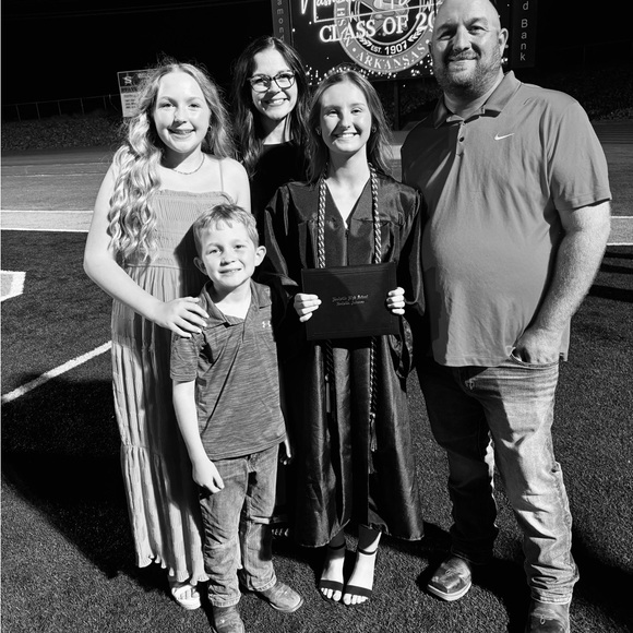 Meet your Posher, Hannah - Picture 6 of 6